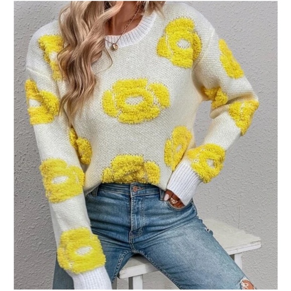 09 Cozy Floral Fuzzy Loose Fit Sweater Top - Picture 7 of 8